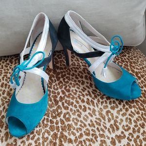 Boden Shoestring Leather Color Block Heels.
